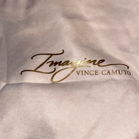 Heels - Picture 6 of 6